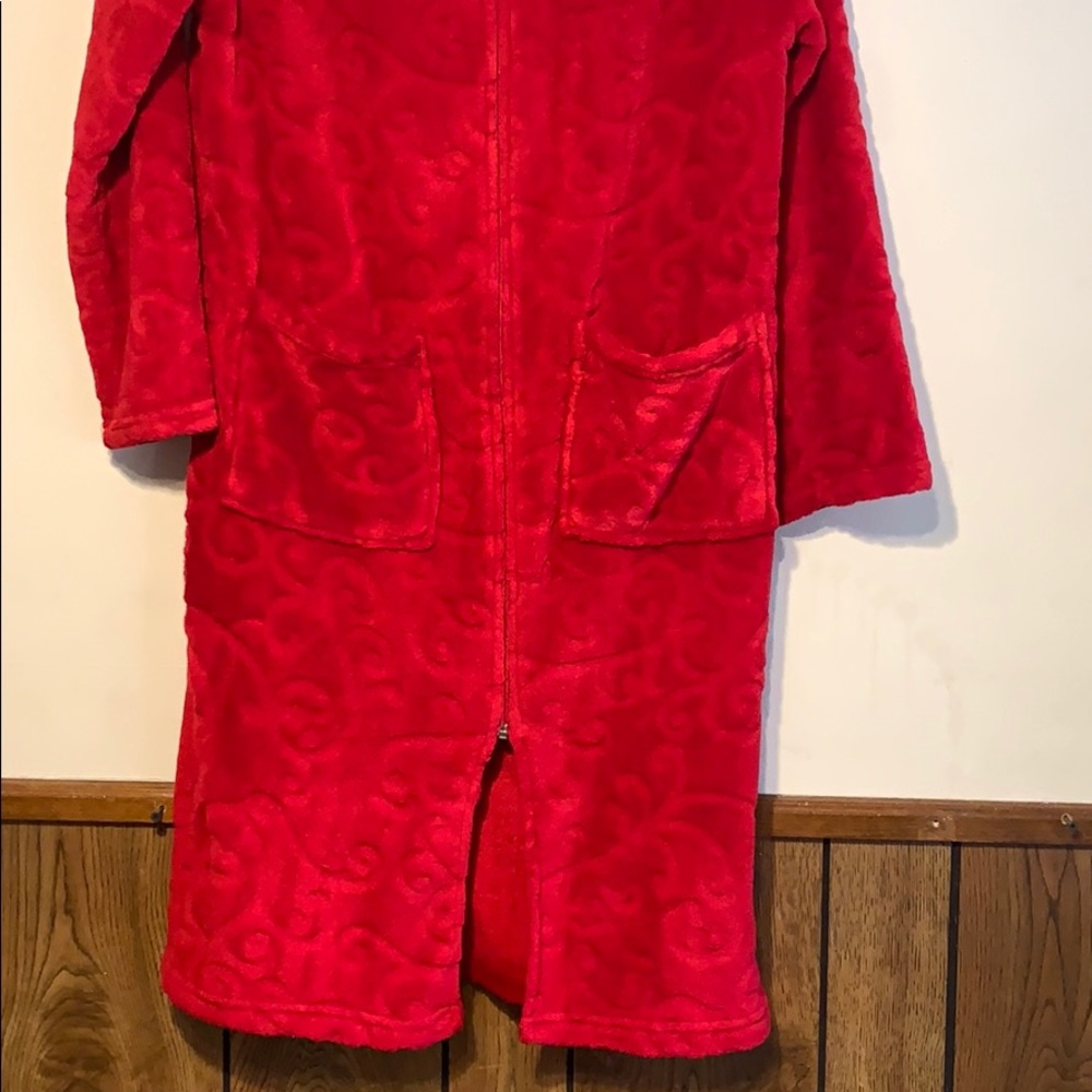 Croft & Baron Robe - Picture 3 of 9